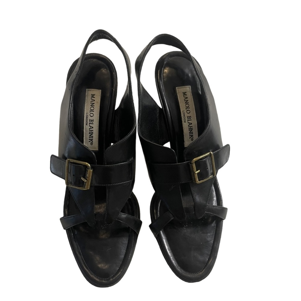 Manolo Blahnik kitten heels